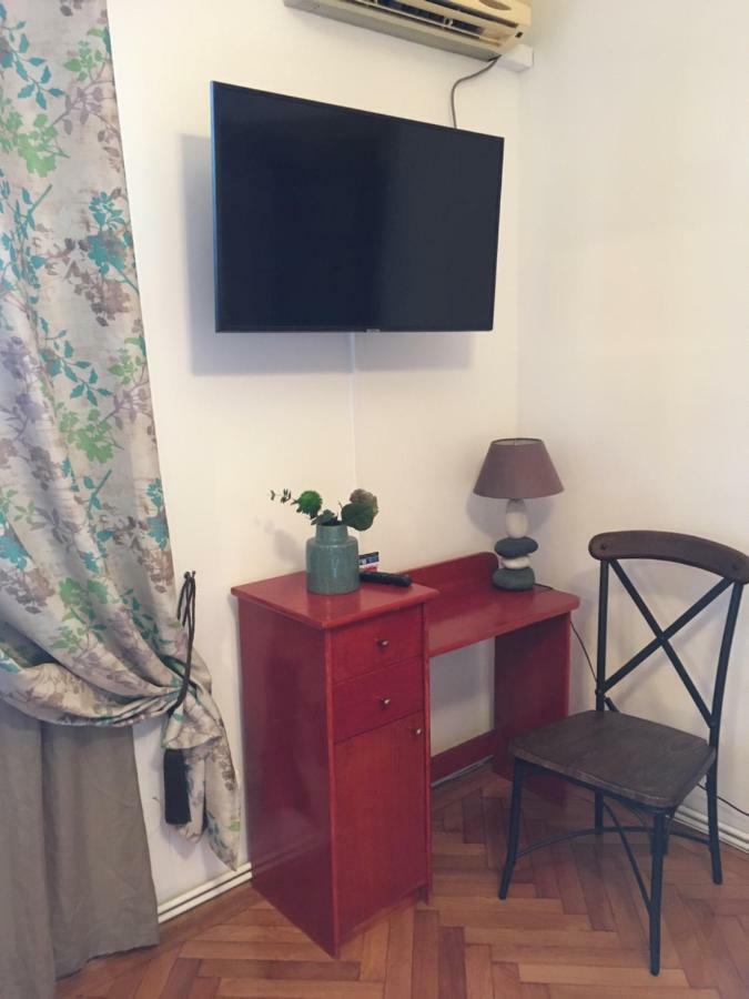 Vintage Apartment Boekarest Buitenkant foto